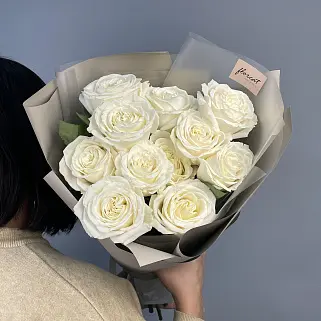 Букет из 11 белых роз Playa Blanca