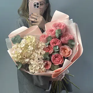 Дуо-букет пионовидных роз Pink Expression и гортензий M