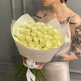 Букет из 35 белых роз 50см (Кения)