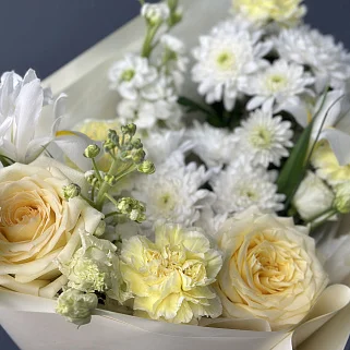 Сборный букет Теплый весенний M