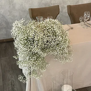 Настольная композиция из гипсофилы