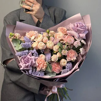 Сборный букет Лиловый комплимент М