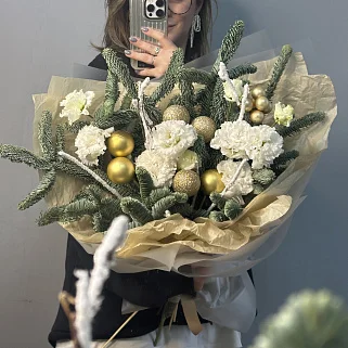 Кремовый зимний букет