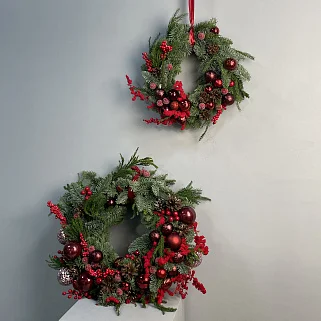 Алый венок М