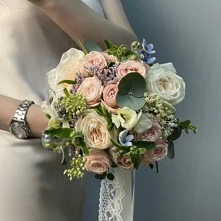 Свадебный букет невесты с незабудками