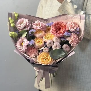 Сборный букет Черничный пай S