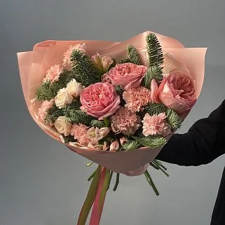 Розовый зимний букет М