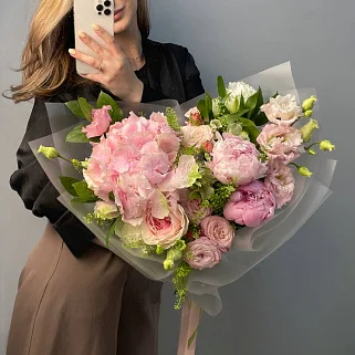 Сборный букет Пинк гарден М