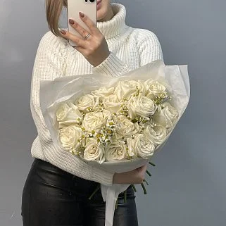 Дуо-букет роз Playa Blanca и матрикарии L