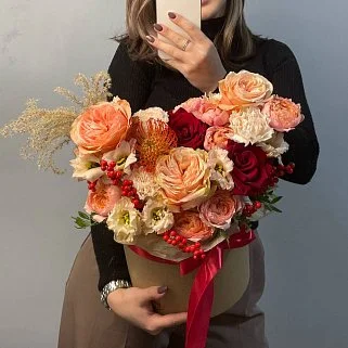 Букет в шляпной коробке Кленовый сироп L