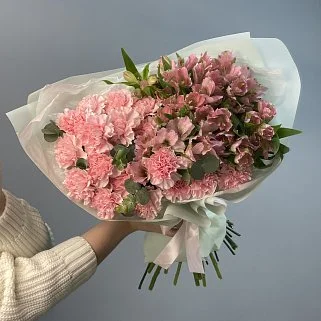 Розовый дуо-букет альстромерий и гвоздик L