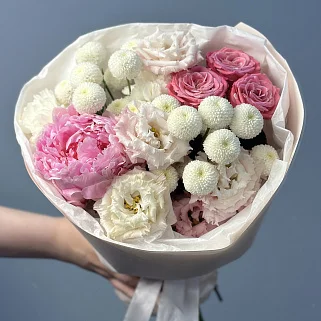 Сборный букет Малиновый чизкейк S