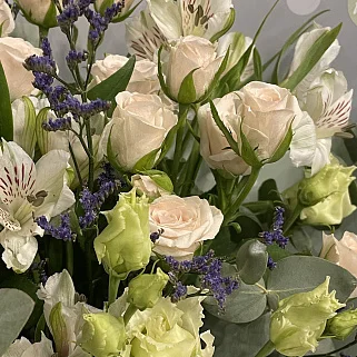 Сборный букет Воздушный в горошек