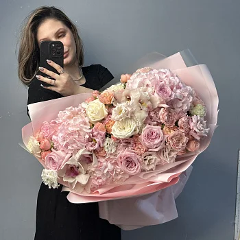 Сборный букет с орхидеей Нимфа