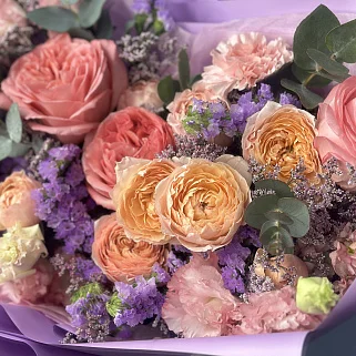 Сборный букет Черничный пай M