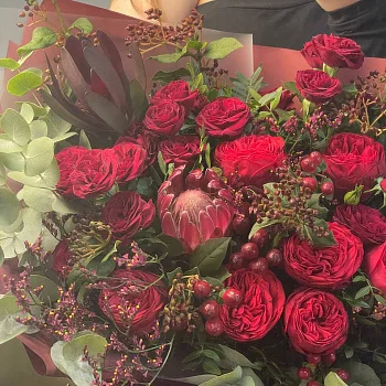Сборный букет Красный бархат