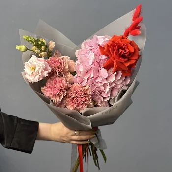 Сборный букет Пэшн S