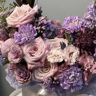 Букет в шляпной коробке Сиреневый туман