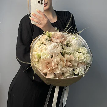 Сборный букет с пионом Моя дорогая M