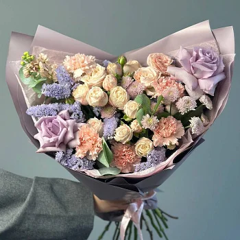 Сборный букет Лиловый комплимент М