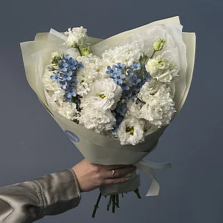 Дуо-букет эустомы и твидии M