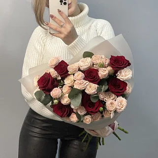 Дуо-букет роз Explorer и Bombastic L