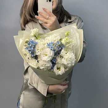 Дуо-букет эустомы и твидии M