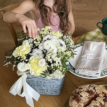 Цветочная композиция Истер