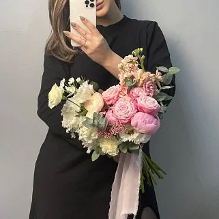 Свадебный букет невесты Пурпур