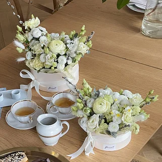 Пасхальная цветочная композиция S