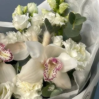 Сборный букет Совершенство S