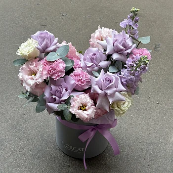 Букет в шляпной коробке Пурпур L