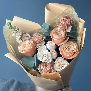 Сборный букет Персиковый комплимент