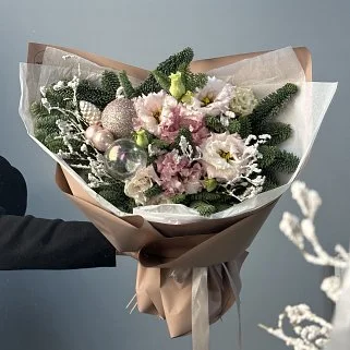Нежно-розовый зимний букет