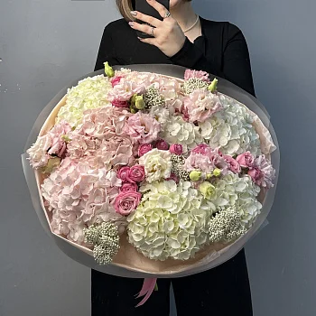 Сборный букет Розовый сад