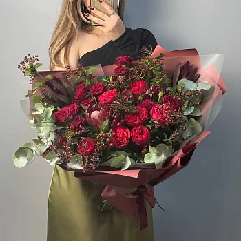 Сборный букет Красный бархат