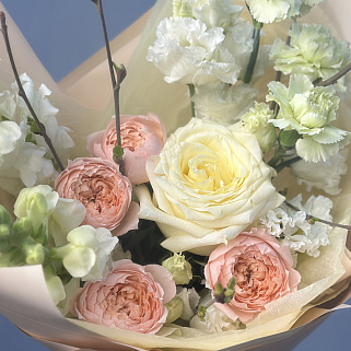 Сборный букет Апрель S