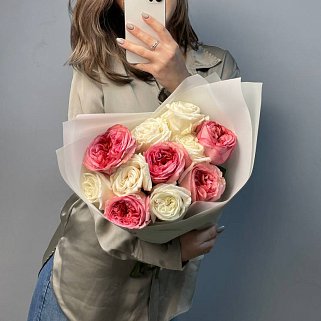 Букет пионовидных роз Pink Expression и Playa Blanca S