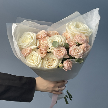 Дуо-букет роз Playa Blanca и Bombastic M