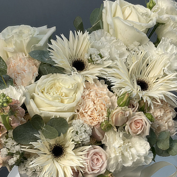 Букет в шляпной коробке Нежная осень