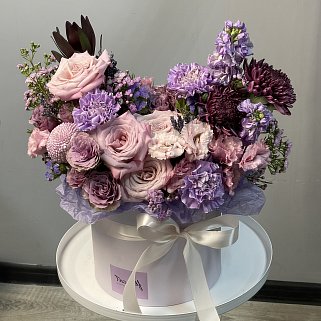 Букет в шляпной коробке Сиреневый туман
