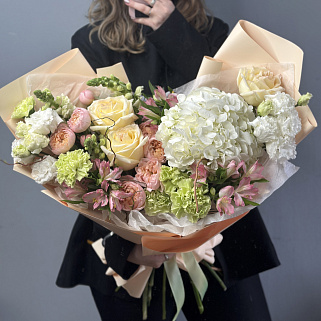 Сборный букет Апрель L