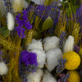 Букет сухоцветов в ящичке