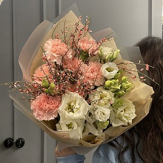 Дуо-букет гвоздик и эустомы S