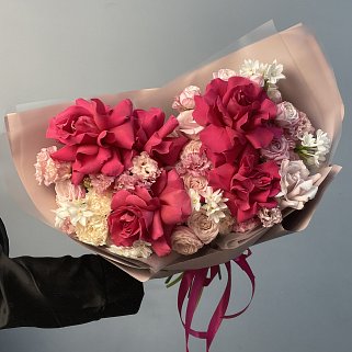 Сборный букет Ягодный десерт L