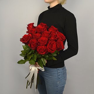 Букет из 15 красных роз 60см