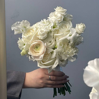 Свадебный букет невесты Брайт