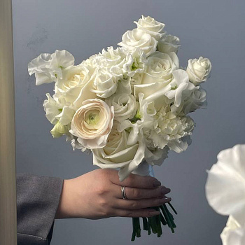 Свадебный букет невесты Брайт