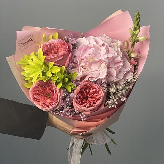 Сборный букет Розовый с гортензией