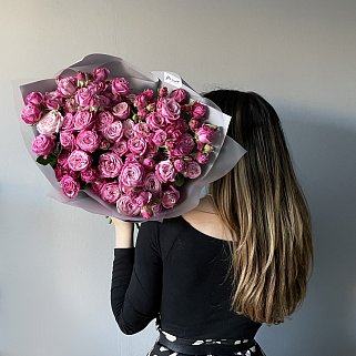 Букет из 15 кустовых пионовидных роз Classic Sensation